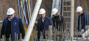 629f4fea7f372_cloaca1bur