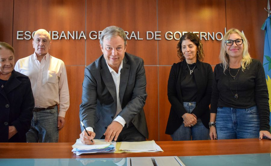 662926b60b942_escri1111111111