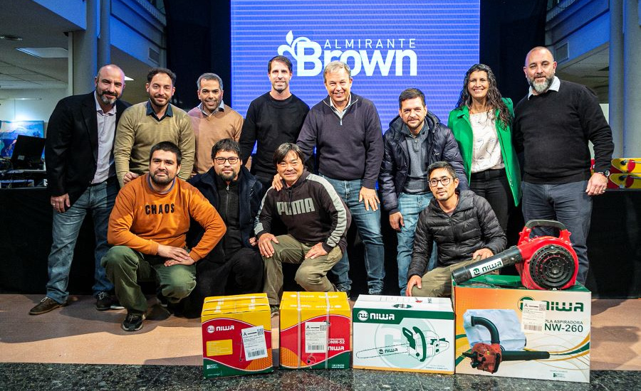 6634db336ceb3_Pup222222