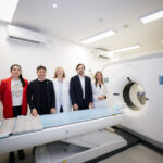 Kicillof recorrió nuevas instalaciones en el Hospital Rossi y visitó el depósito de Medicamentos Bonaerenses